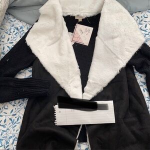 Small amazing warm sweater